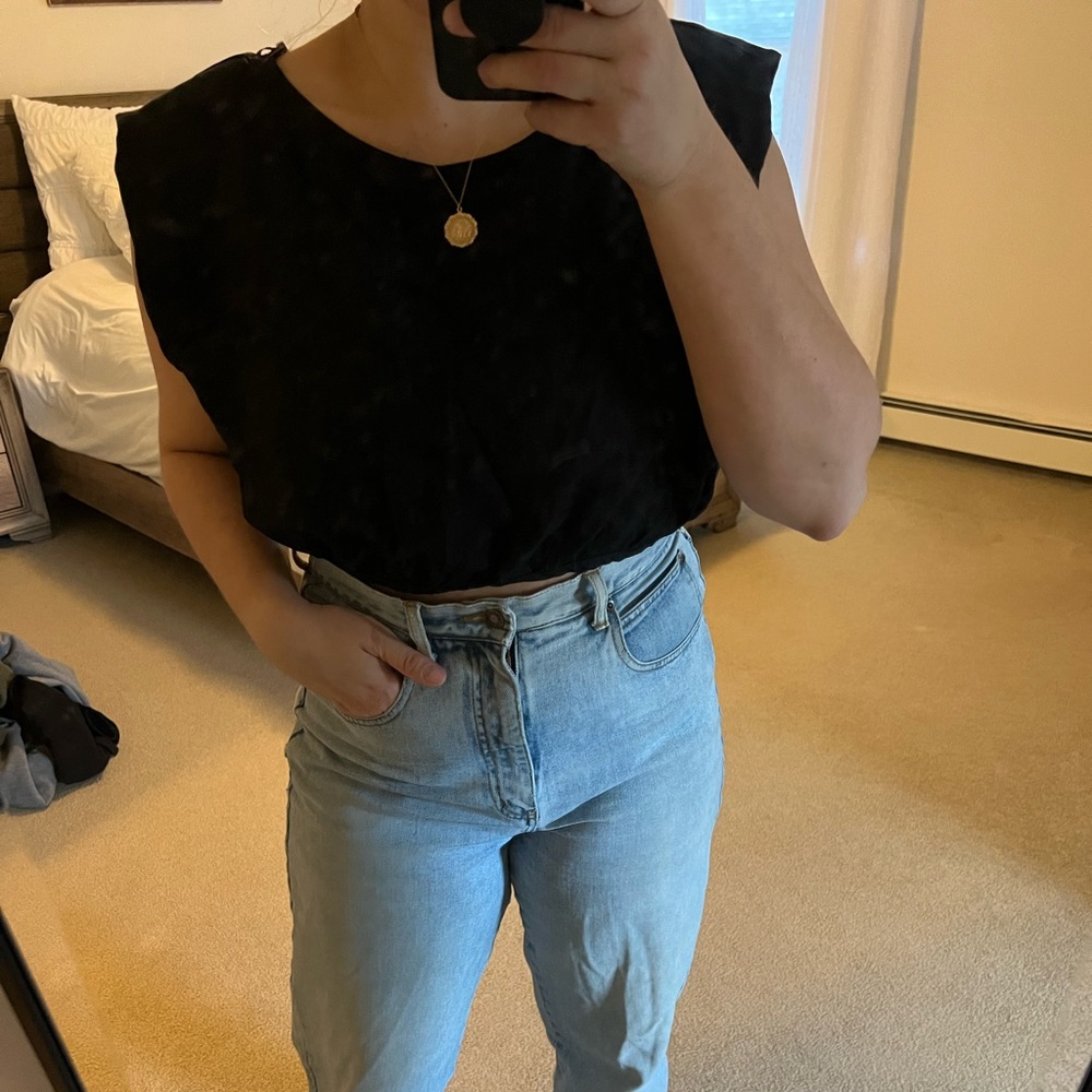 Forever 21 black crop top